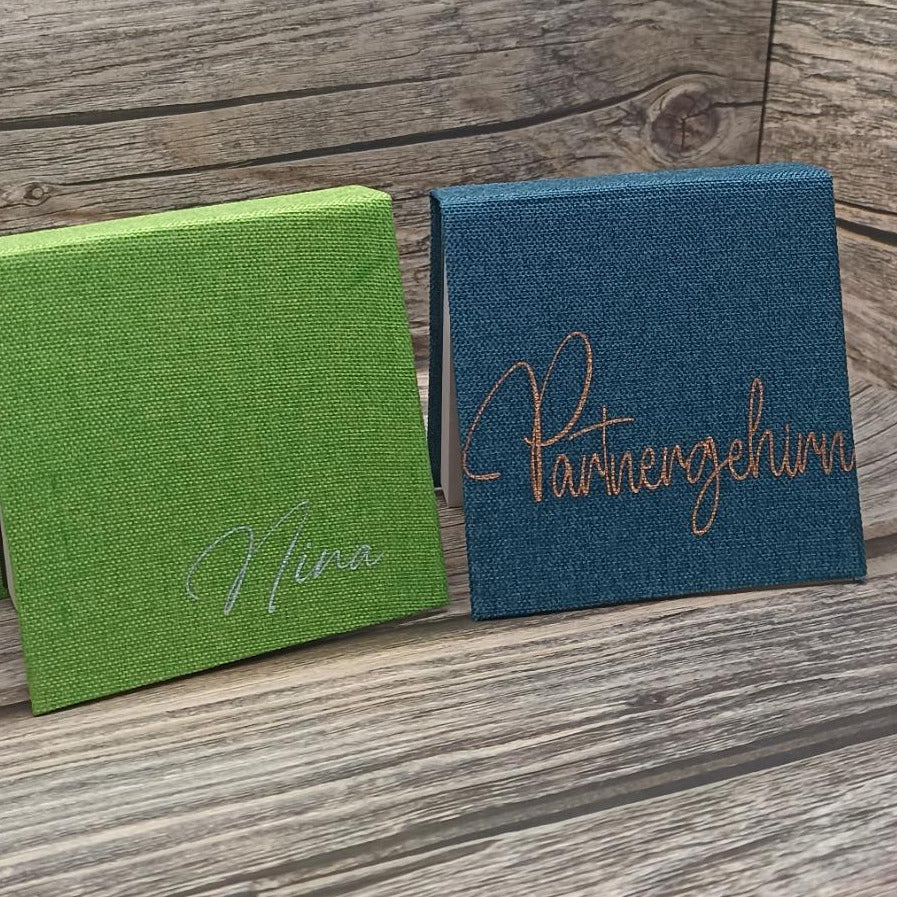 Personalisierte Notizblöcke – handgebunden mit Buchbinderleinen