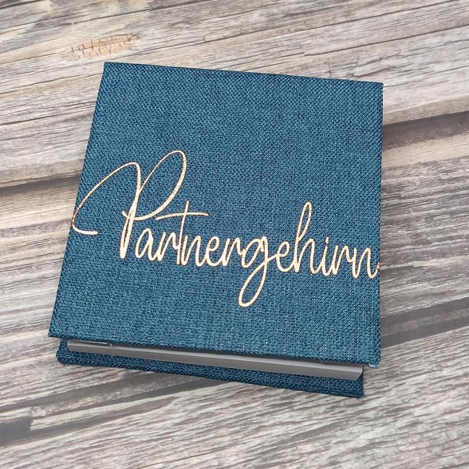 Personalisierte Notizblöcke – handgebunden mit Buchbinderleinen